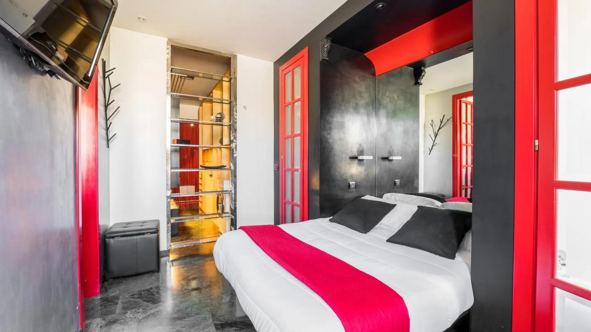 Comics Roma Penthouse, Funny Flat Nearby Colosseum Italy