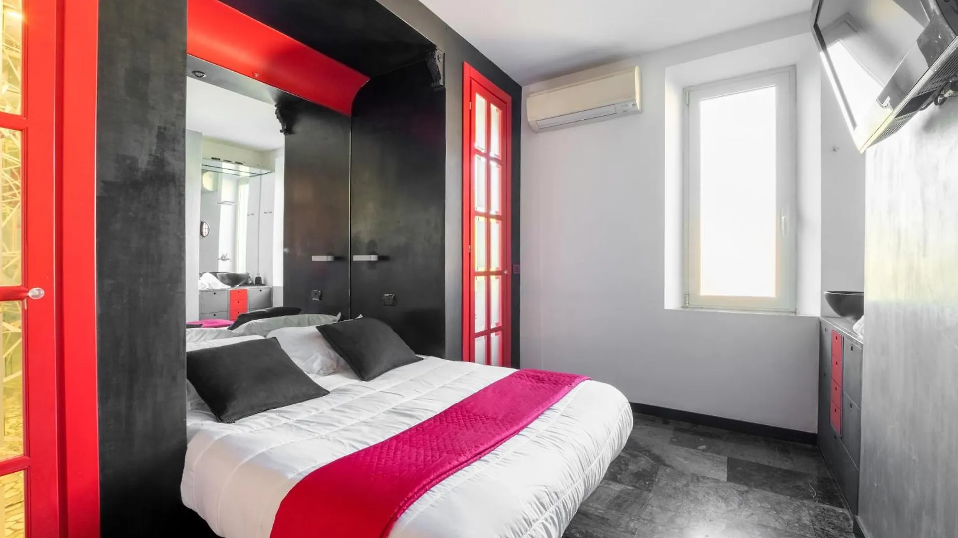 Comics Roma Penthouse, Funny Flat Nearby Colosseum 0*, Rome Italy
