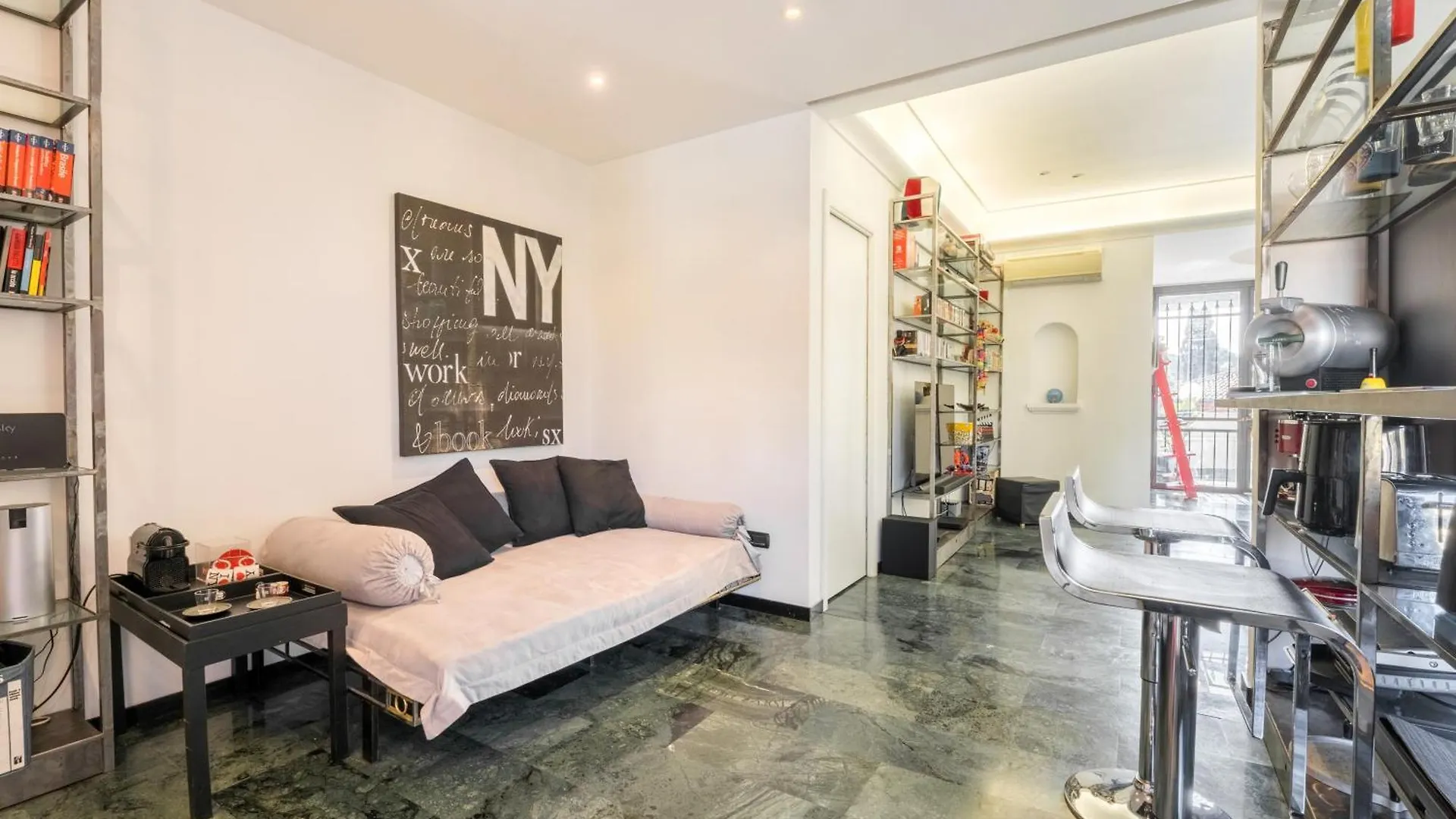Comics Roma Penthouse, Funny Flat Nearby Colosseum Apartment Rome